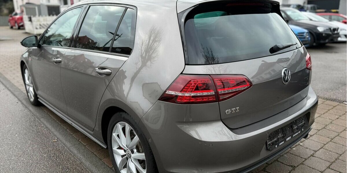 VW Golf GTI Lim. GTI BMT Kamera ABT 300 PS 198.000 km 12.990 &euro; Neckarsulm 74172