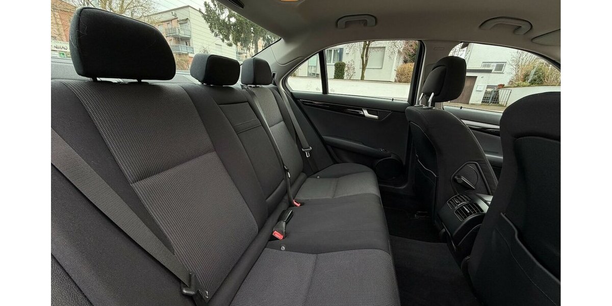 Mercedes-Benz C 200 CDI Limousine Elegance 1. Hand 89.900 km 11.490 &euro; Neckarsulm 74172