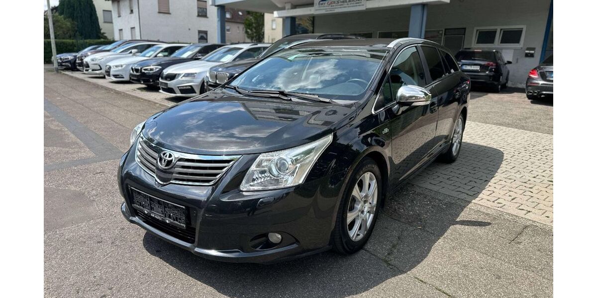 Toyota Avensis 252.000 km 3.999 &euro; Heilbronn 74080
