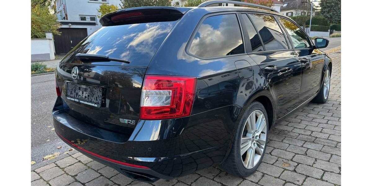 Skoda Octavia 2.0 TDI DSG Combi RS 298.000 km 6.990 &euro; Neckarsulm 74172