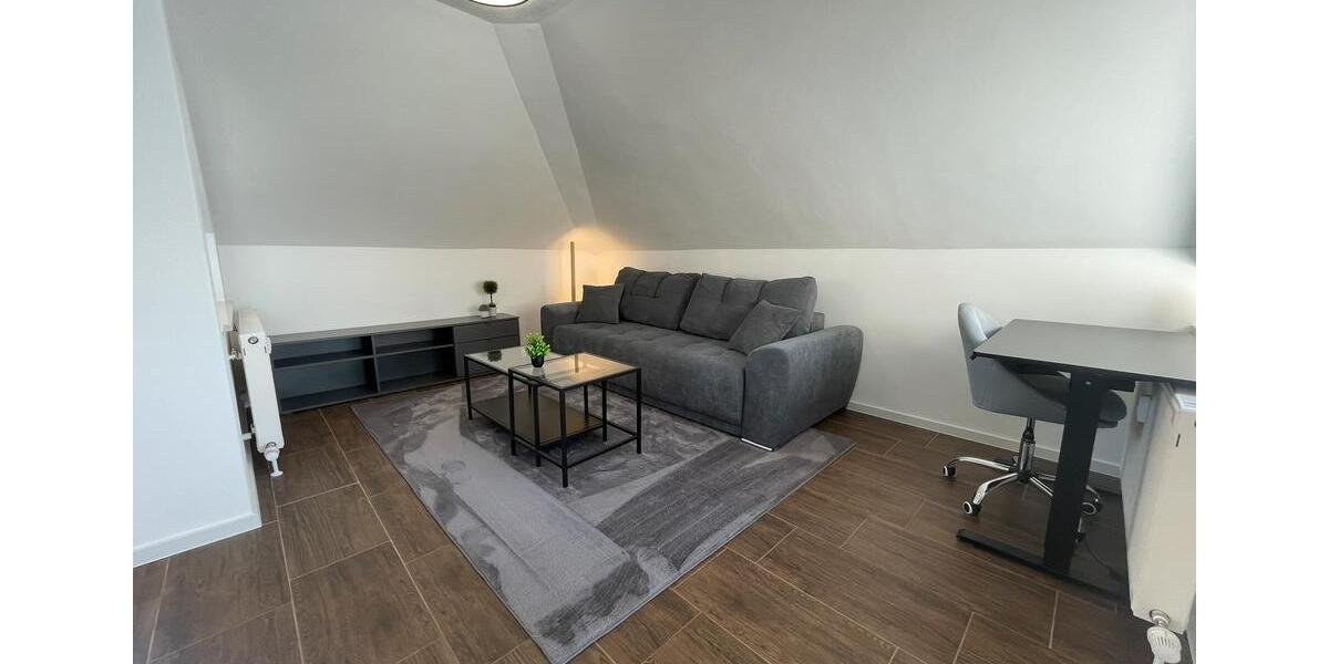 Dachgeschoßwohnung Bad Friedrichshall - 2 Zimmer, 51 m&sup2;, 1.250&euro; | Angebot:27568196