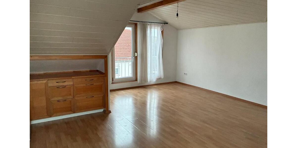 Dachgeschoßwohnung Steinheim an der Murr - 1 Zimmer, 30 m&sup2;, 500&euro; | Angebot:27625203