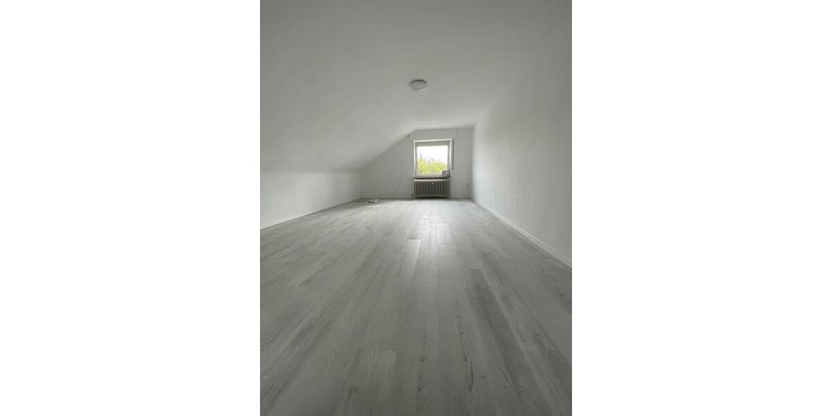 Dachgeschoßwohnung Heilbronn Horkheim - 2 Zimmer, 60 m&sup2;, 750&euro; | Angebot:27568319