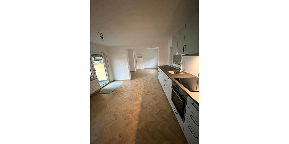 Etagenwohnung Sinsheim - 3 Zimmer, 79 m&sup2;, 1.200&euro; | Angebot:27597168
