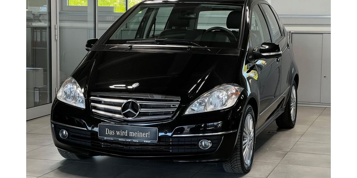 Mercedes-Benz A 180 83.785 km 12.930 &euro; Asperg 71679