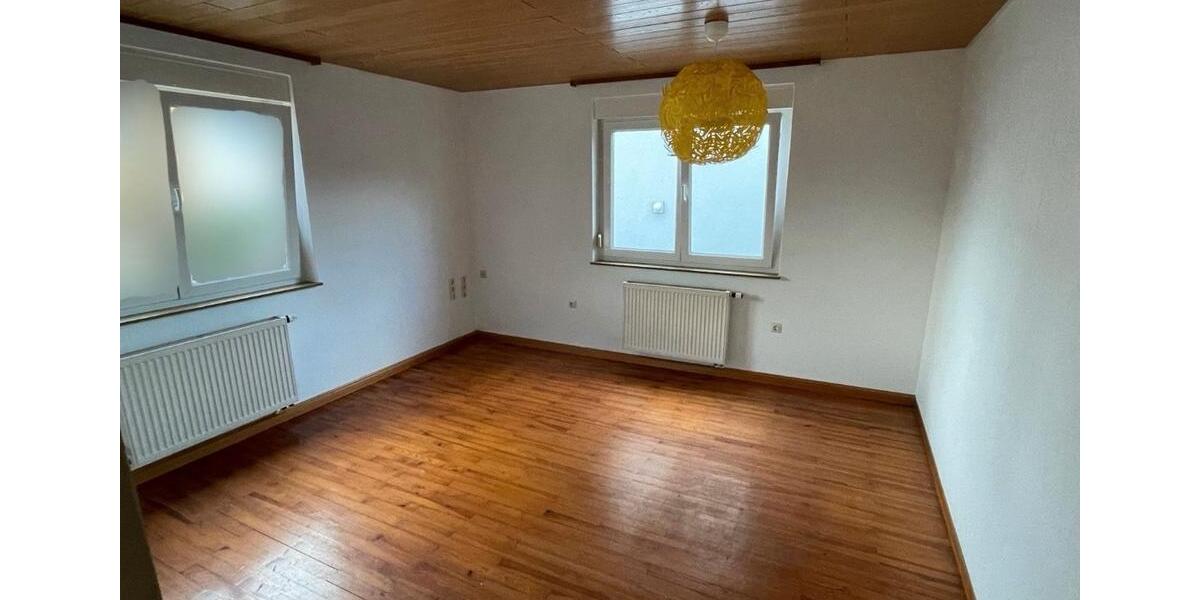 Erdgeschoßwohnung Gemmingen - 4 Zimmer, 87 m&sup2;, 850&euro; | Angebot:27536976