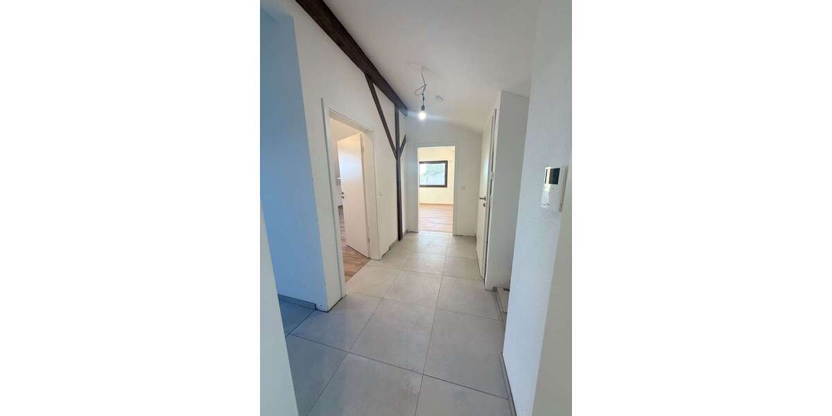 Etagenwohnung Kirchardt - 4 Zimmer, 90 m&sup2;, 990&euro; | Angebot:26982243