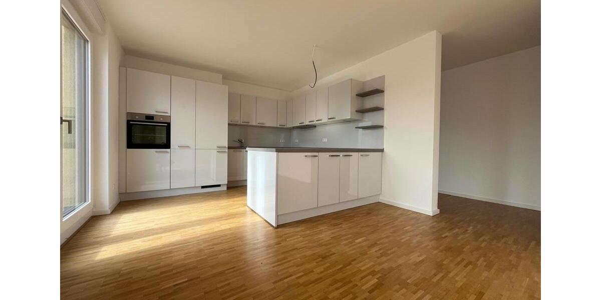 Dachgeschoßwohnung Bad Friedrichshall - 4 Zimmer, 135 m&sup2;, 1.861&euro; | Angebot:26068588