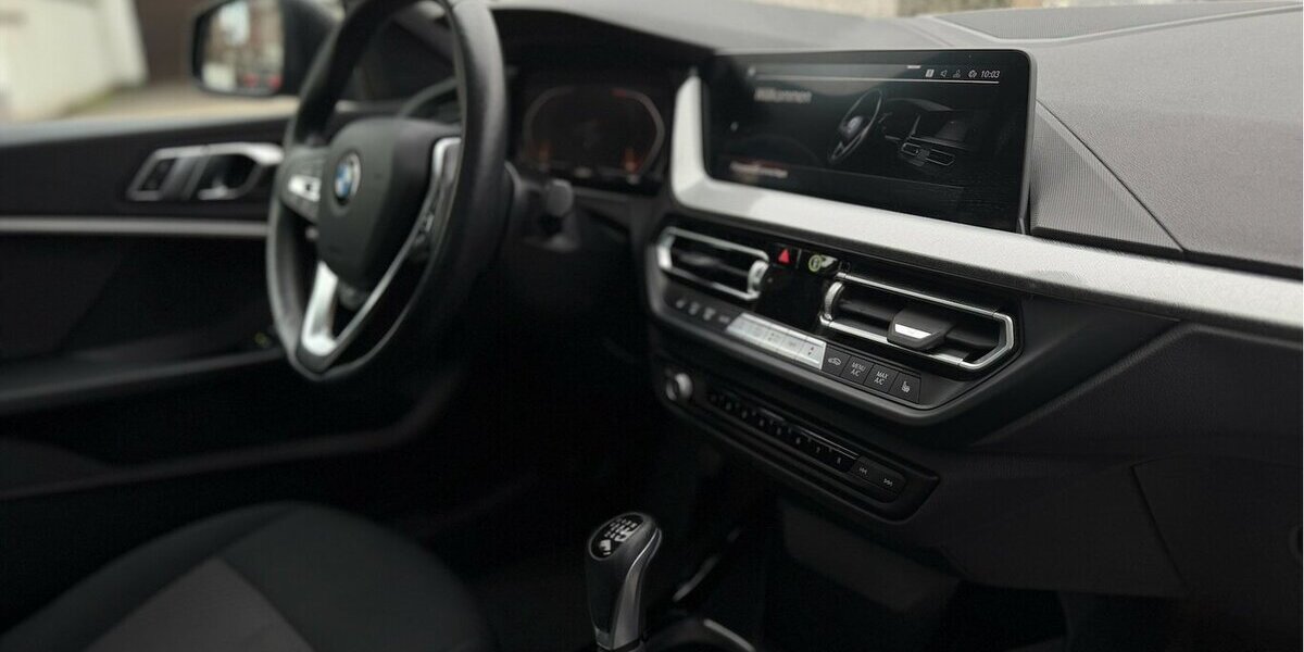 BMW 218 Gran Coupe d Advantage Panorama Navi 200.000 km 15.990 &euro; Neckarsulm 74172