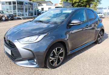 Toyota Yaris 9.616 km 23.495 &euro; Bad Rappenau 74906