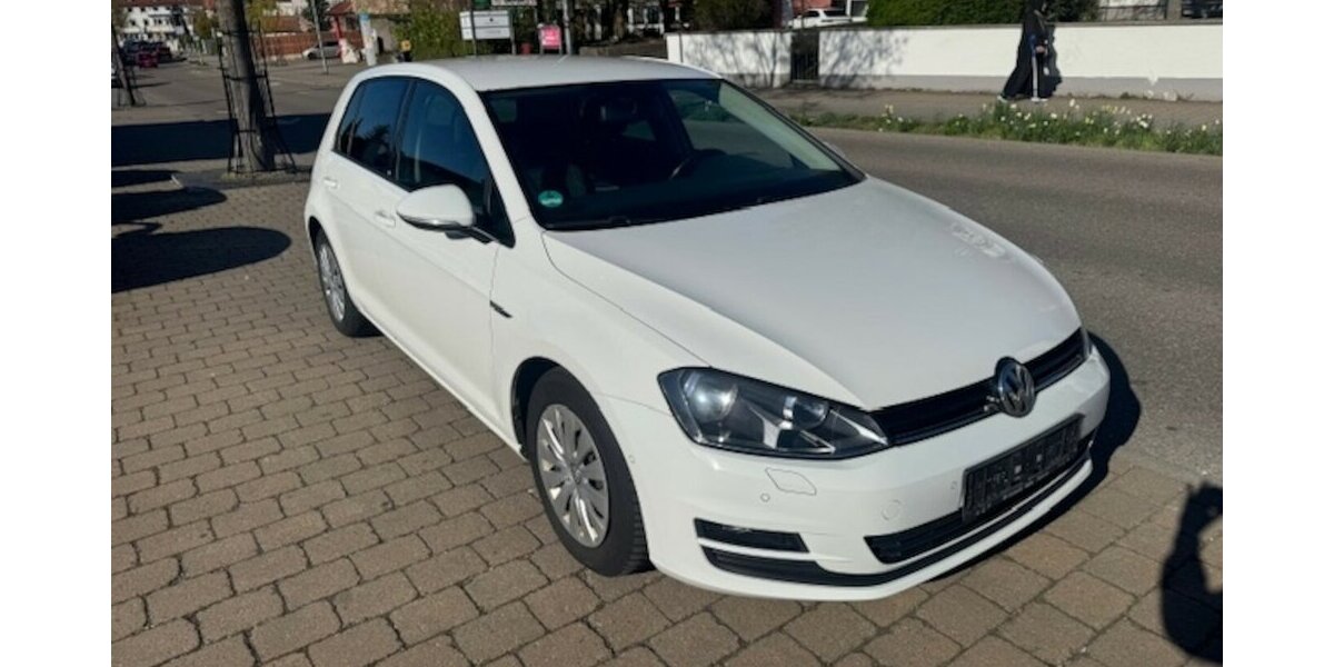 VW Golf VII 1.6 TDI Cup BMT 160.000 km 7.990 &euro; Neckarsulm 74172