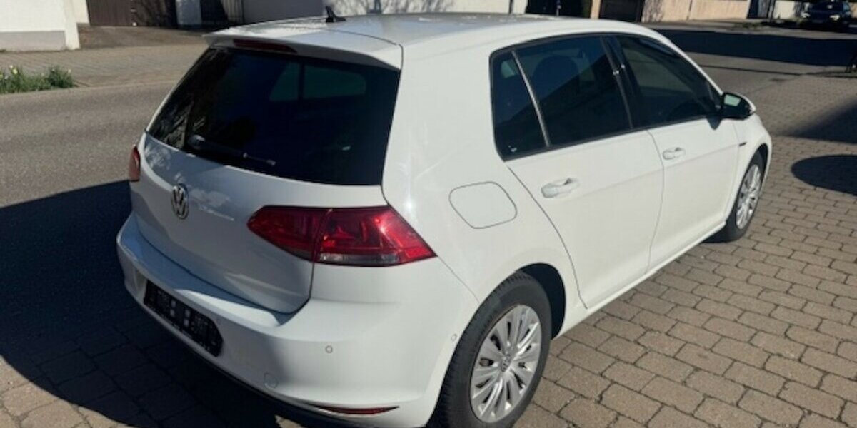 VW Golf VII 1.6 TDI Cup BMT 160.000 km 7.990 &euro; Neckarsulm 74172