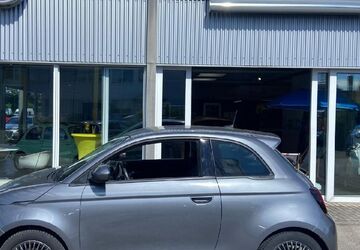 Fiat 500e 47.700 km 16.990 &euro; Asperg 71679