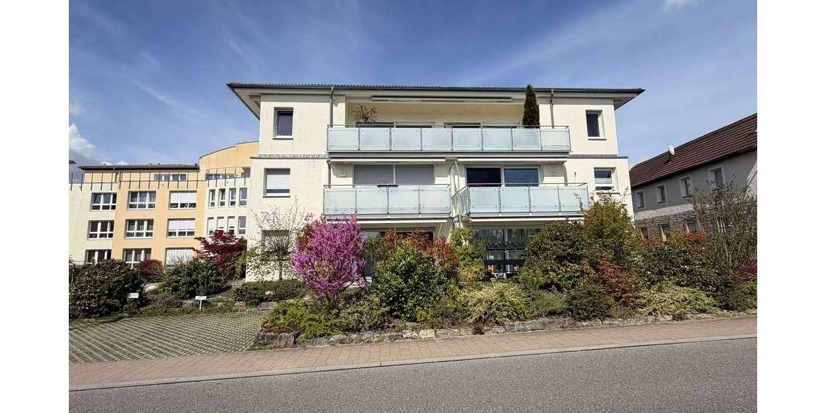 Etagenwohnung Bad Friedrichshall - 3 Zimmer, 101 m&sup2;, 1.200&euro; | Angebot:26475031