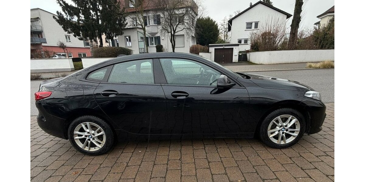 BMW 218 Gran Coupe d Advantage Panorama Navi 200.000 km 15.990 &euro; Neckarsulm 74172