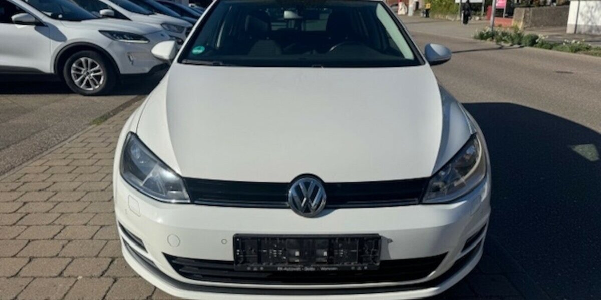 VW Golf VII 1.6 TDI Cup BMT 160.000 km 7.990 &euro; Neckarsulm 74172