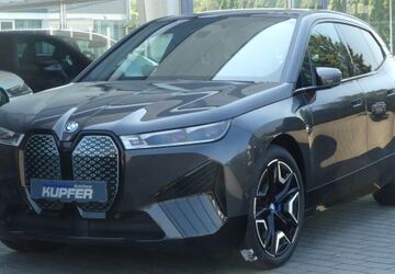 BMW iX 27.860 km 64.400 &euro; Vaihingen / Enz 71665