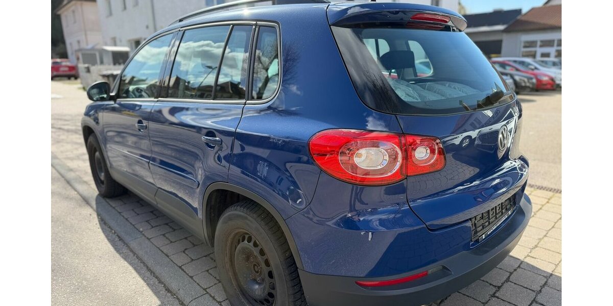 VW Tiguan 2.0 TDI DSG 4Motion 1. Hand AHK 172.000 km 6.490 &euro; Neckarsulm 74172