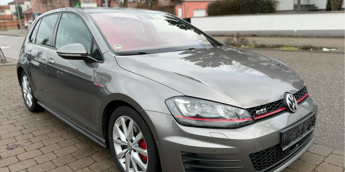 VW Golf GTI Lim. GTI BMT Kamera ABT 300 PS 198.000 km 12.990 &euro; Neckarsulm 74172