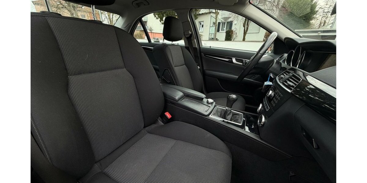 Mercedes-Benz C 200 CDI Limousine Elegance 1. Hand 89.900 km 11.490 &euro; Neckarsulm 74172
