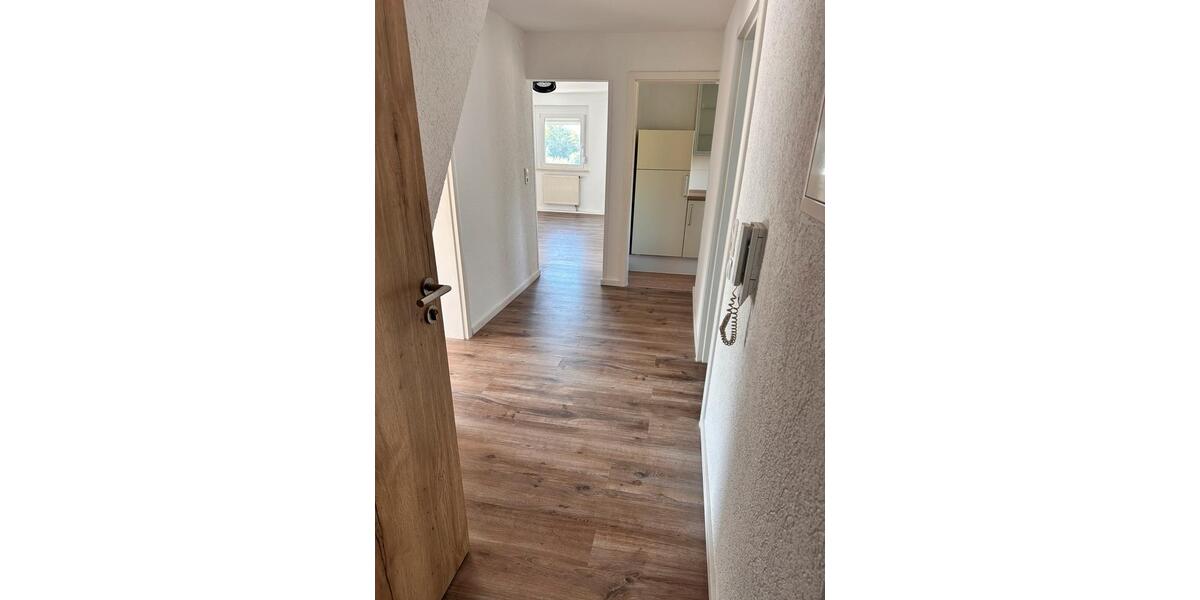 Dachgeschoßwohnung Sulzbach an der Murr - 4 Zimmer, 70 m&sup2;, 1.300&euro; | Angebot:27597242