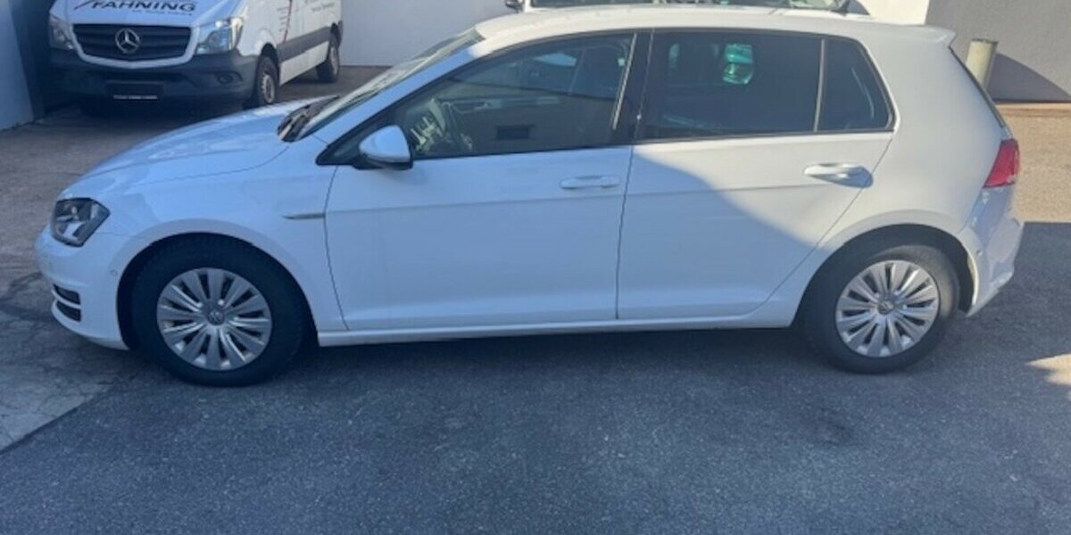 VW Golf VII 1.6 TDI Cup BMT 160.000 km 7.990 &euro; Neckarsulm 74172