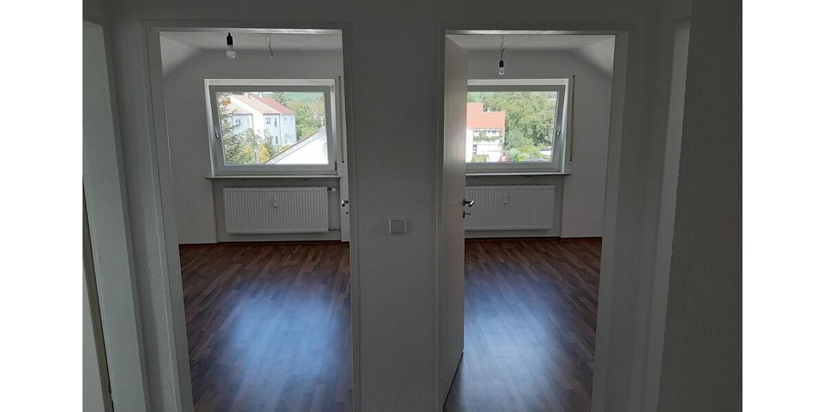 Dachgeschoßwohnung Ellhofen - 2 Zimmer, 39 m&sup2;, 680&euro; | Angebot:27565808