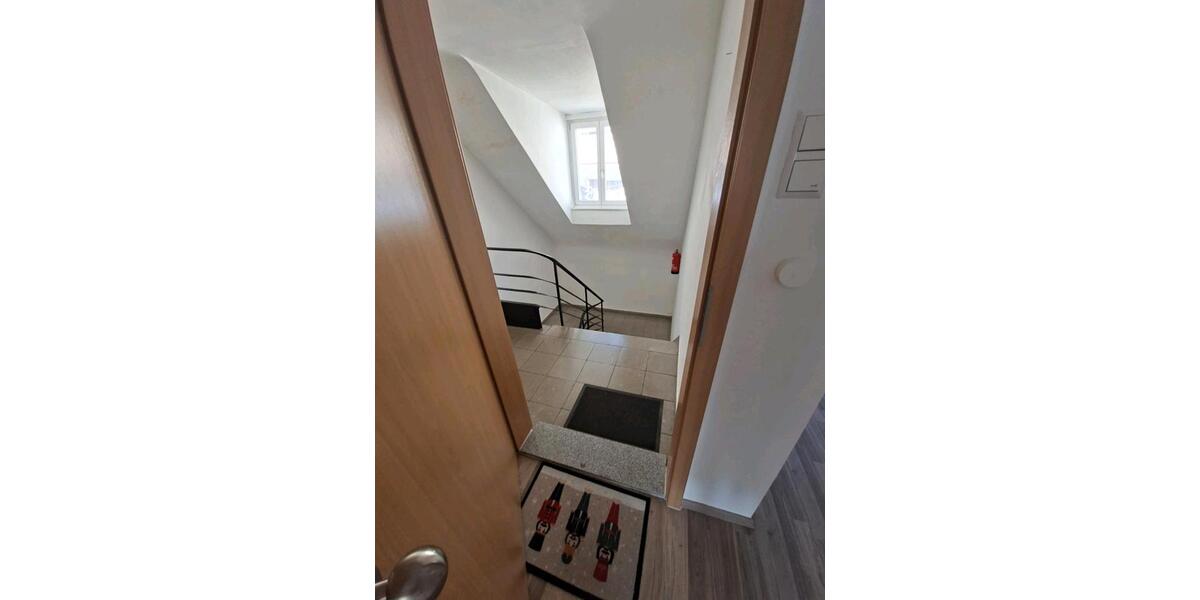 Dachgeschoßwohnung Heilbronn - 3 Zimmer, 70 m&sup2;, 850&euro; | Angebot:27580539