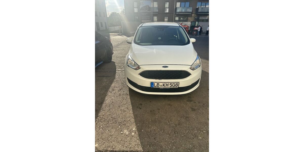 Ford Grand C-Max 100.000 km 8.900 &euro; Ludwigsburg 71642