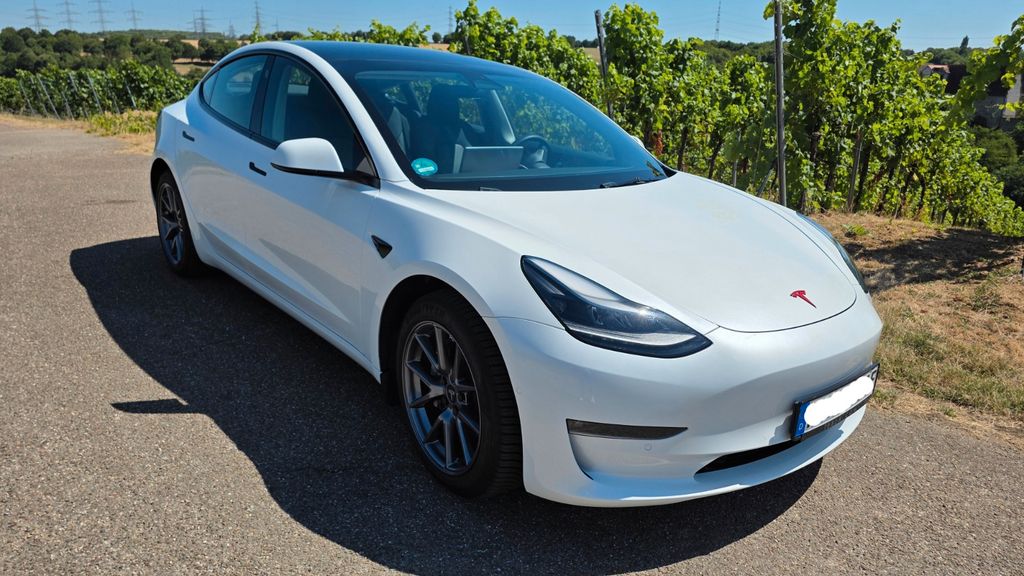 Tesla Model 3 66.000 km 29.990 &euro; Neckarwestheim 74382