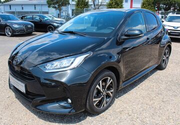 Toyota Yaris 21.189 km 21.495 &euro; Bad Rappenau 74906