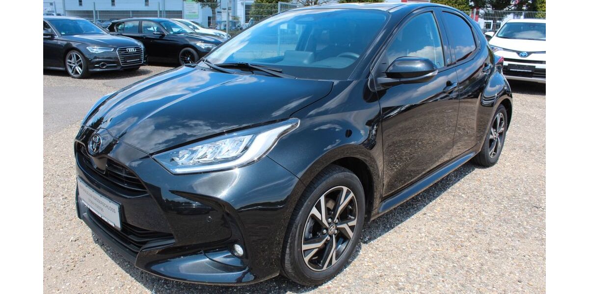 Toyota Yaris 21.189 km 21.495 &euro; Bad Rappenau 74906