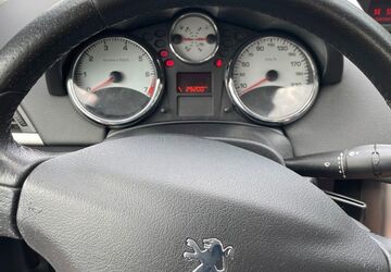 Peugeot 207 166.000 km 3.790 &euro; Pleidelsheim 74385