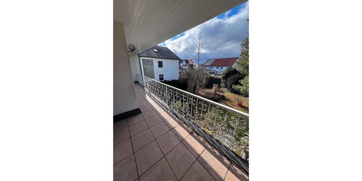 Etagenwohnung Markgröningen - 3 Zimmer, 80 m&sup2;, 1.100&euro; | Angebot:26484365