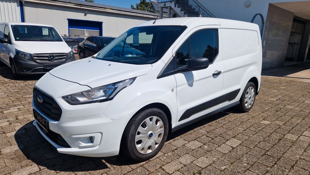 Ford Tourneo Connect 84.000 km 13.900 &euro; Ludwigsburg 71634