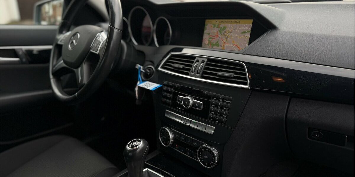 Mercedes-Benz C 200 CDI Limousine Elegance 1. Hand 89.900 km 11.490 &euro; Neckarsulm 74172