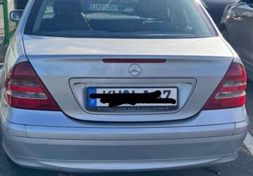 Mercedes-Benz 220 272.000 km 980 &euro; Heilbronn 74274