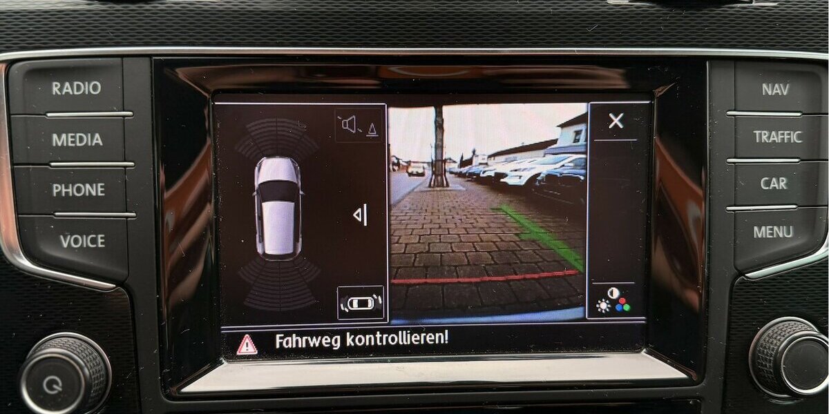 VW Golf GTI Lim. GTI BMT Kamera ABT 300 PS 198.000 km 12.990 &euro; Neckarsulm 74172