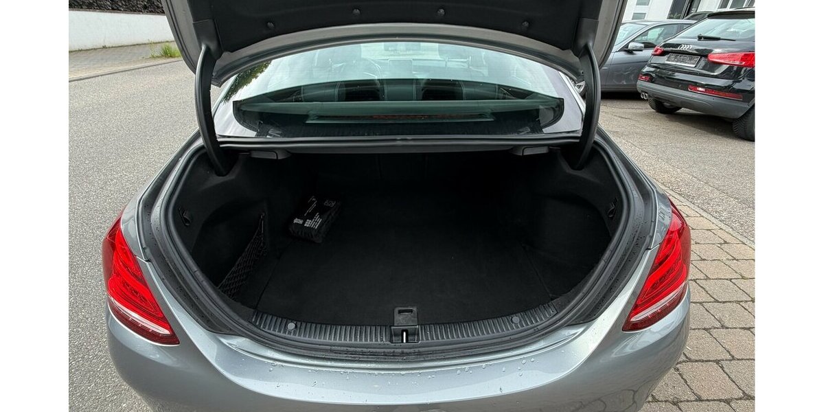 Mercedes-Benz C 180 CGI Limousine AMG Line Navi 172.000 km 12.490 &euro; Neckarsulm 74172