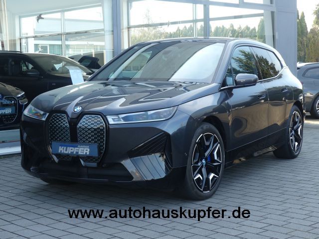 BMW iX 32.990 km 63.400 &euro; Vaihingen / Enz 71665