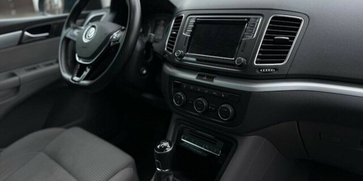 VW Sharan 2.0 TDI Comfortline BMT/Start-Stopp 212.000 km 12.490 &euro; Neckarsulm 74172