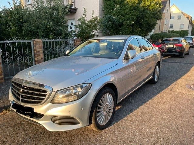 Mercedes-Benz 220 176.000 km 14.400 &euro; Heilbronn 74081