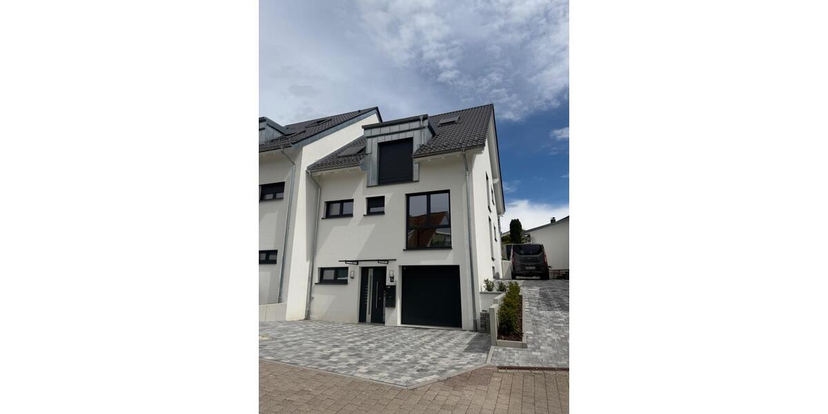 Etagenwohnung Obersulm - 3 Zimmer, 83 m&sup2;, 1.330&euro; | Angebot:26671468