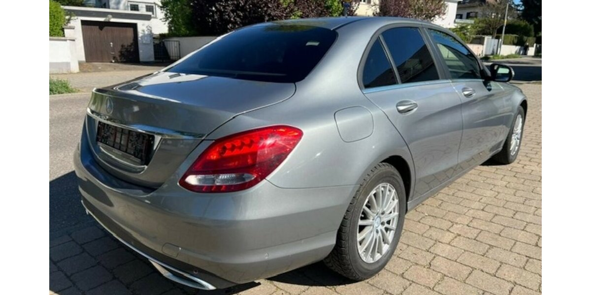 Mercedes-Benz C 220 BlueTec/d Navi 211.000 km 10.990 &euro; Neckarsulm 74172