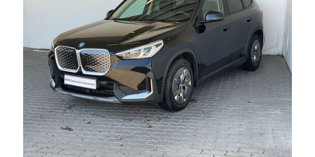 BMW iX1 33.420 km 39.444 &euro; Heilbronn 74074