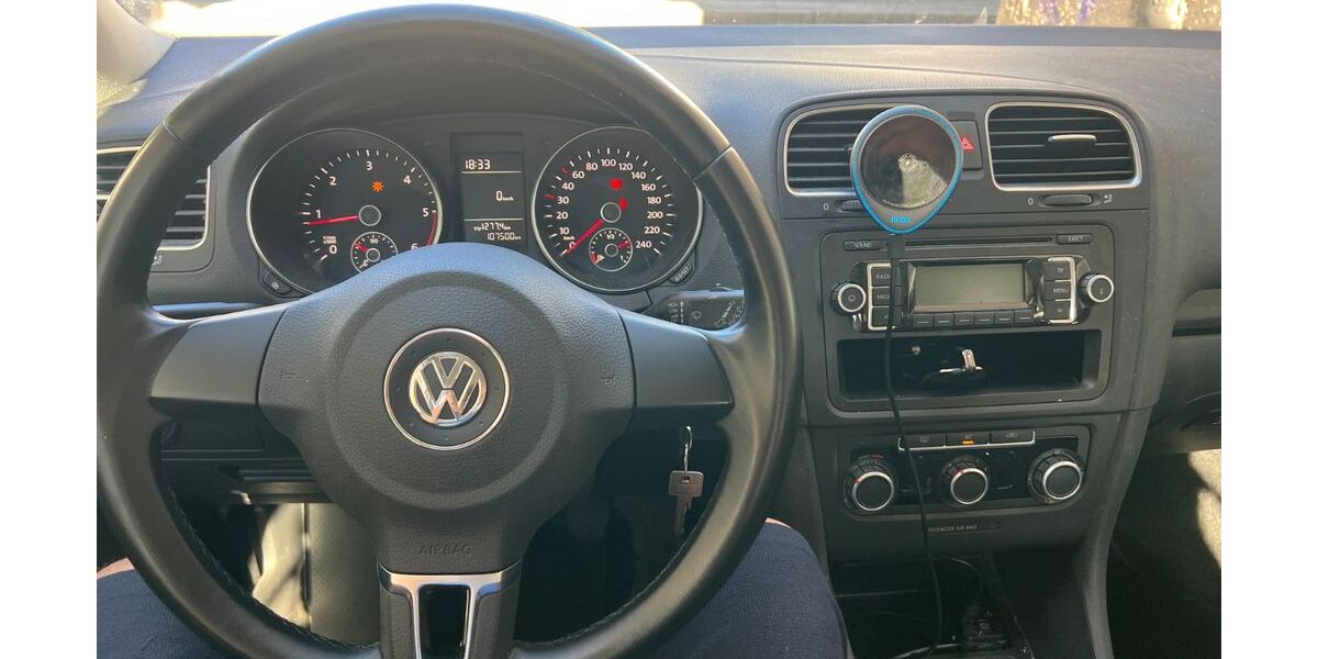 VW Golf 108.000 km 5.700 &euro; Heilbronn 74076