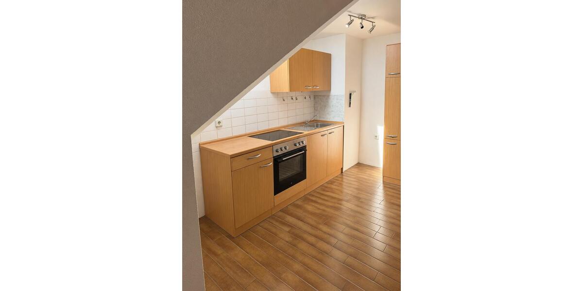 Dachgeschoßwohnung Heilbronn Böckingen - 2 Zimmer, 68 m&sup2;, 950&euro; | Angebot:27604119