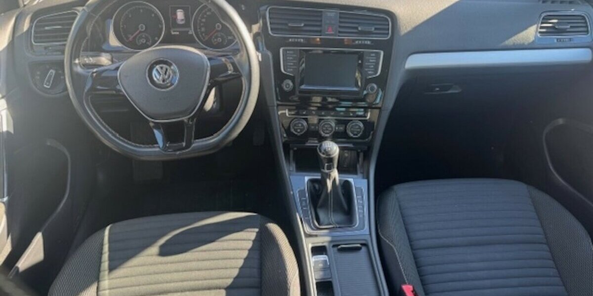 VW Golf VII 1.6 TDI Cup BMT 160.000 km 7.990 &euro; Neckarsulm 74172