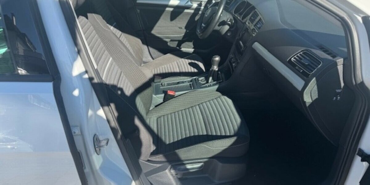 VW Golf VII 1.6 TDI Cup BMT 160.000 km 7.990 &euro; Neckarsulm 74172