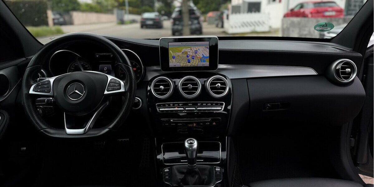 Mercedes-Benz C 180 CGI Limousine AMG Line Navi 172.000 km 12.490 &euro; Neckarsulm 74172